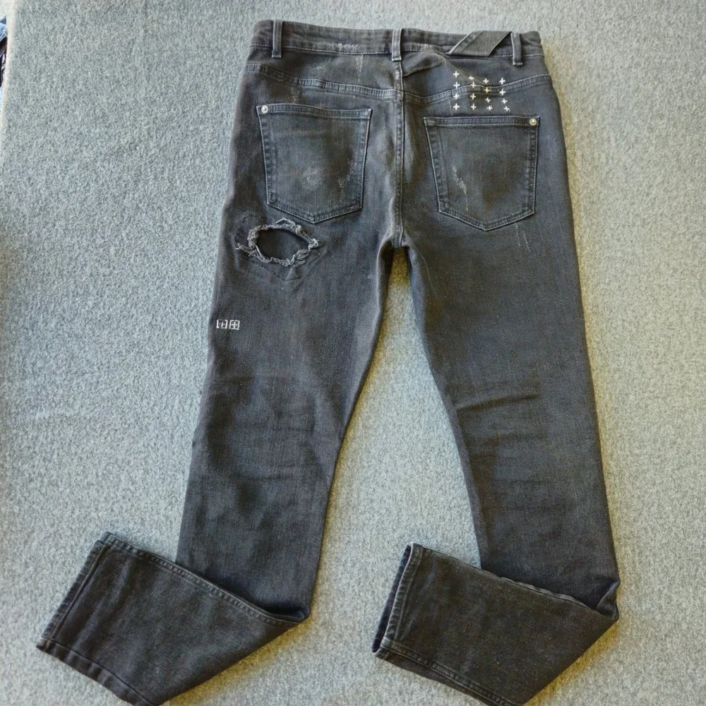 Ksubi Chitch Jeans 32 x 31 Black Distressed Slim Denim EUC Grunge Retail $195